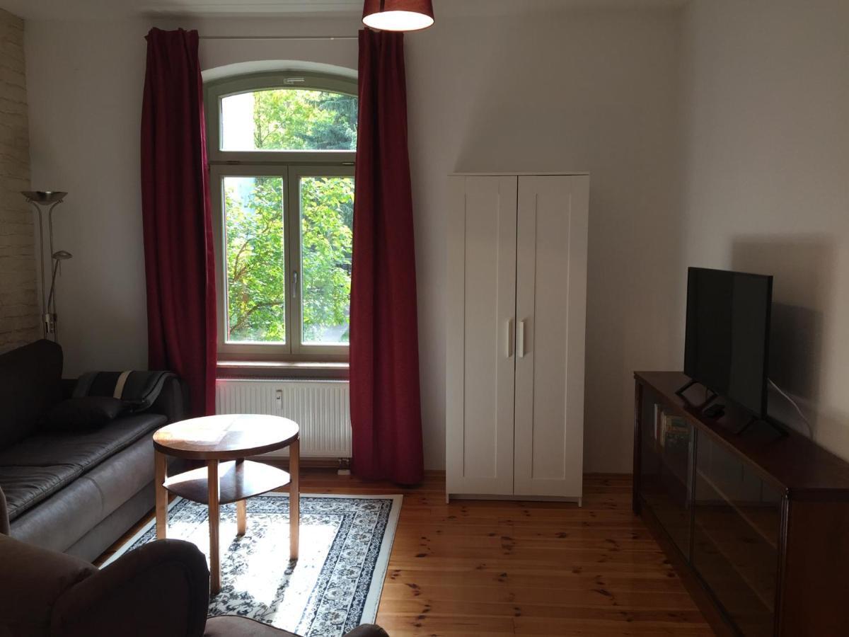 Ferienwohnung Huttenstrasse Halle Halle  Buitenkant foto