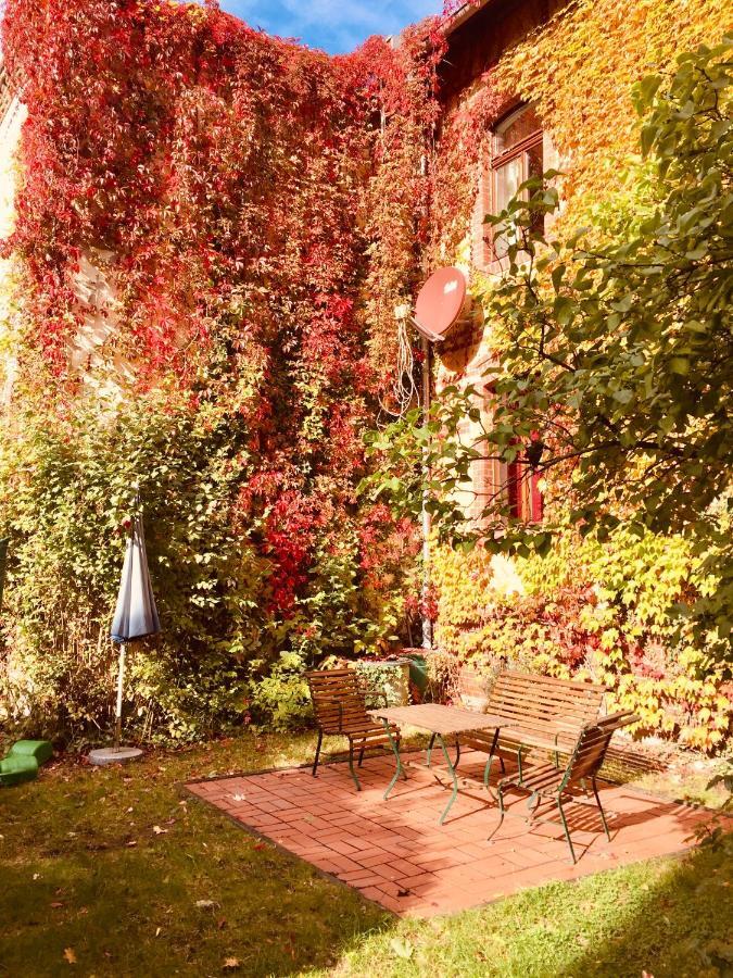 Ferienwohnung Huttenstrasse Halle Halle  Buitenkant foto