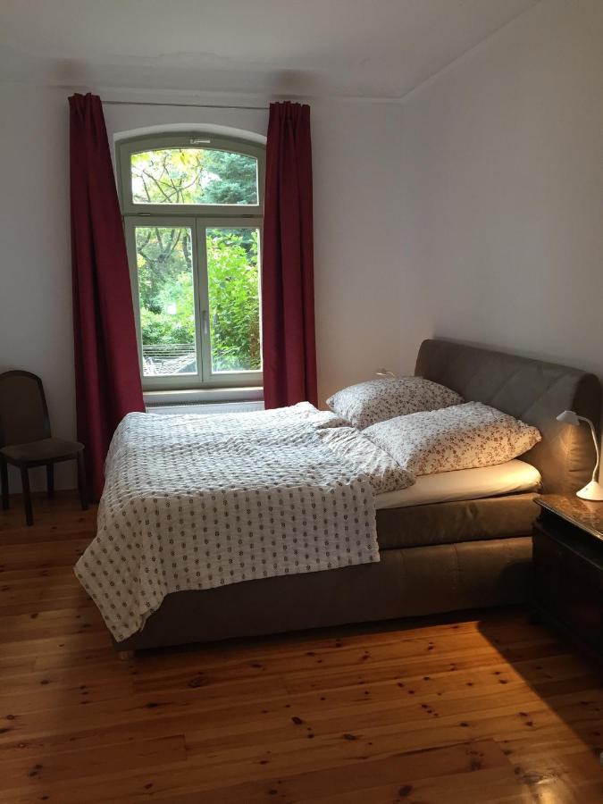 Ferienwohnung Huttenstrasse Halle Halle  Buitenkant foto